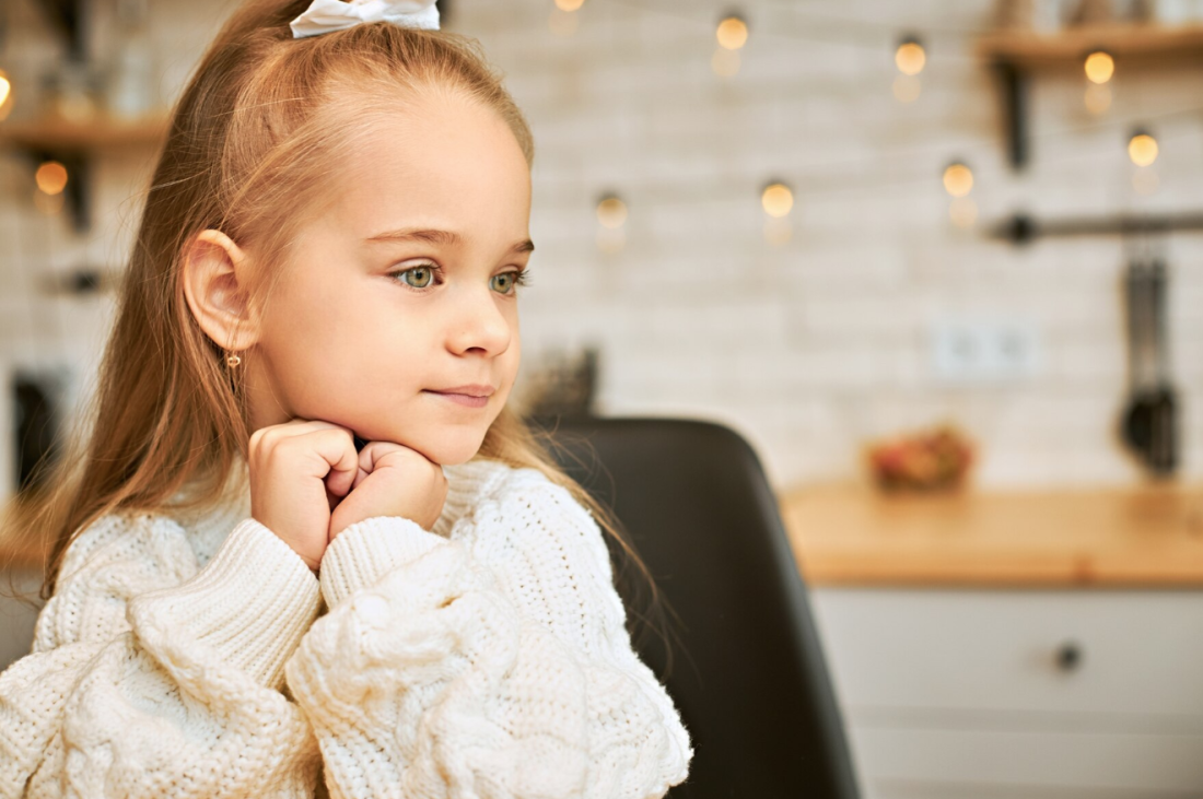 Cum alegi cercei din aur pentru copii? Sfaturi esențiale