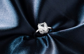 Cum să cureți corect bijuteriile din aur cu diamante – Ghid complet