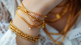 Brățară din aur – cum alegi modelul potrivit pentru încheietura ta?
